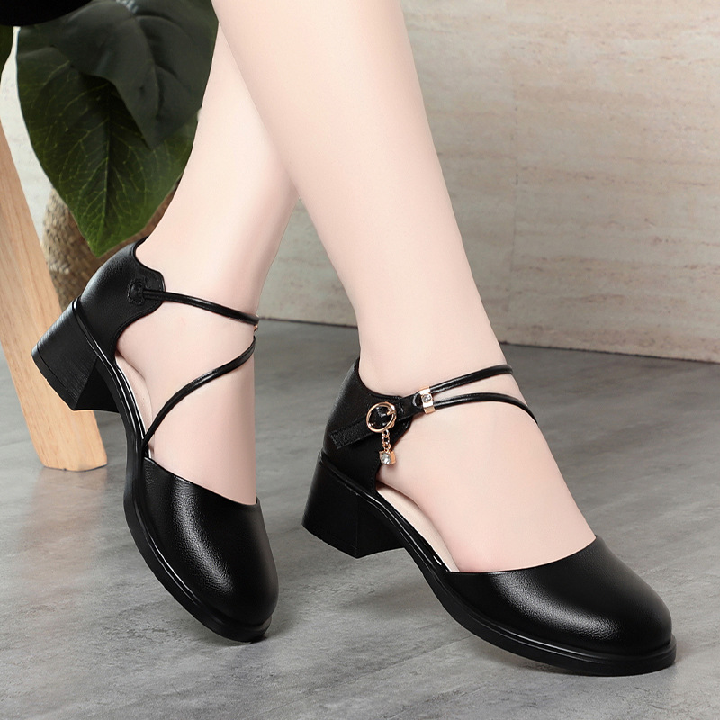 Zapatos de tacón medio redondo - Bandage reseña y precio